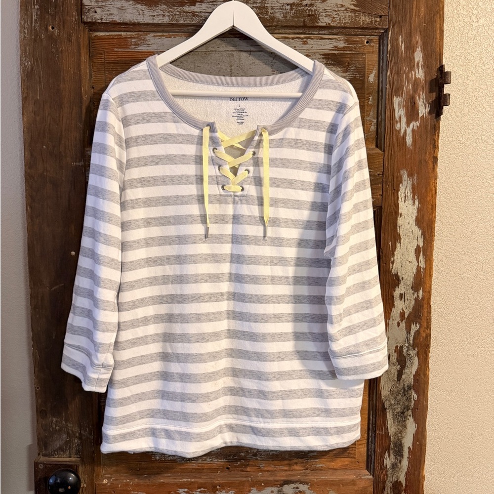 NWOT Croft & Barrow White and Gray Textured Sweater